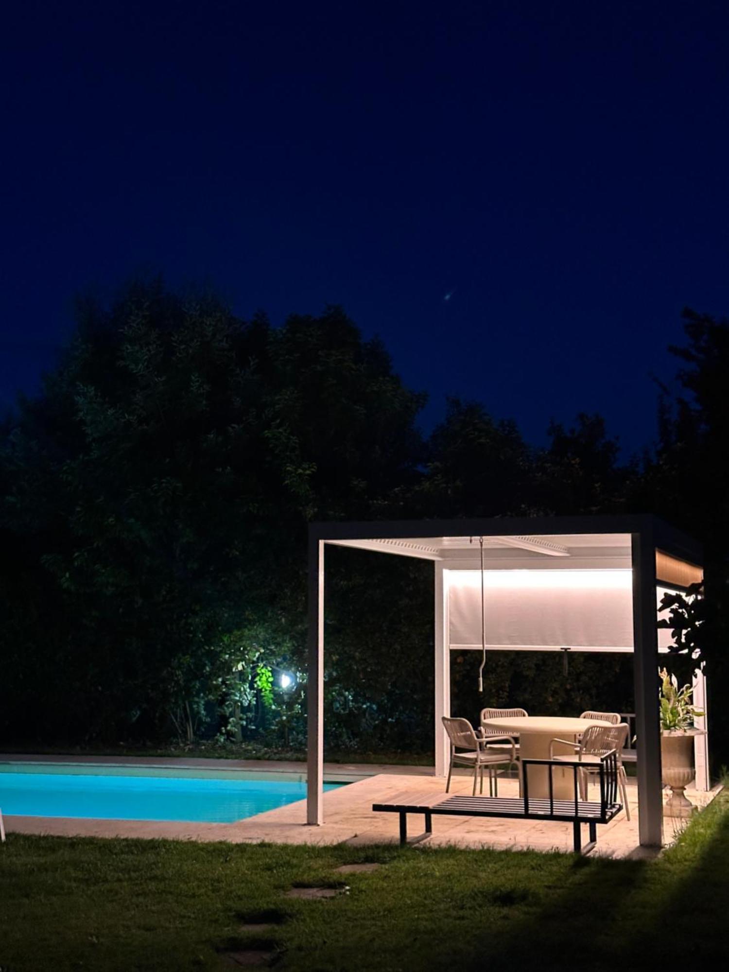 Apartment Escape With Pool In